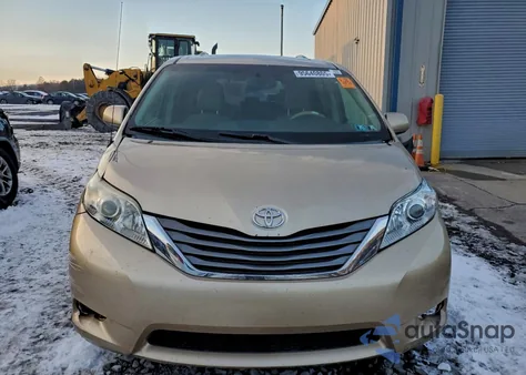 2013 Toyota Sienna Xle из США, поврежденный, VIN 5TDDK3DC6DS069926